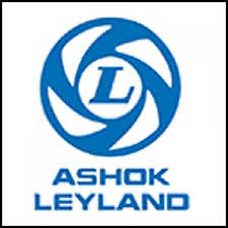  Ashok Leyland partners with Yes Bank