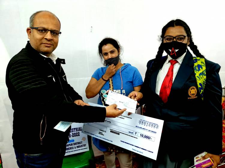 Griffins International School wins Business Plan Competition hosted by PMDCCI