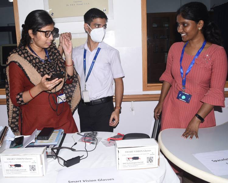 L V Prasad Eye Institute Organizes an Assistive Technology Exhibition for Person with Low Vision and Blindness