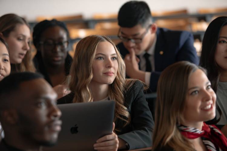 Les Roches and Abu Dhabi Hospitality Academy – Les Roches Receive 3 Prestigious 2025 ISTTE Awards