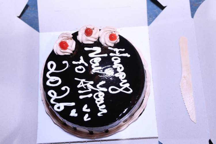 பத்திரிகையாளர்களை செண்டை மேளத்துடன் வரவேற்று சிறப்புக்காட்சியை திரையிட்ட ‘ தி பெட்’ படக்குழு