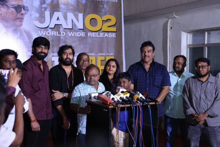 பத்திரிகையாளர்களை செண்டை மேளத்துடன் வரவேற்று சிறப்புக்காட்சியை திரையிட்ட ‘ தி பெட்’ படக்குழு