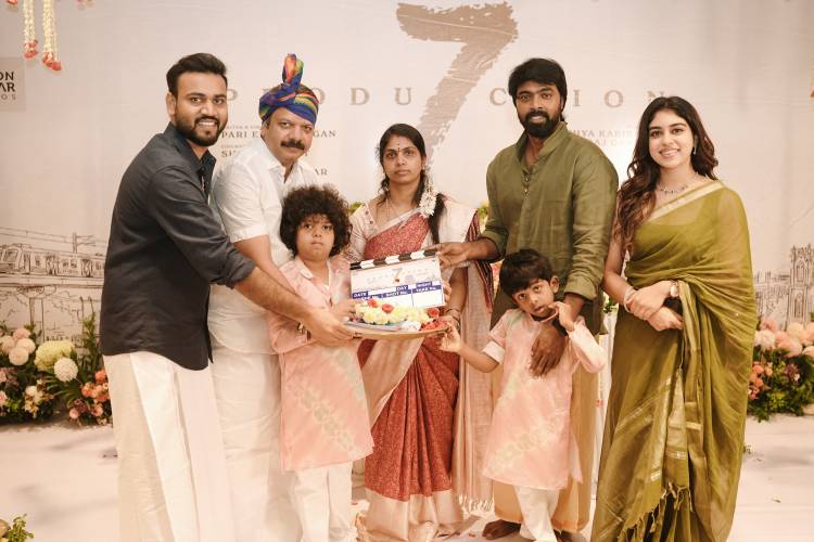 'ஜமா' புகழ் பாரி இளவழகன் - ரம்யா ரங்கநாதன் ஜோடி சேரும் புதிய படம்! நடிகை ரோஜாவின் கம்பேக்! பூஜையுடன் தொடங்கியது படப்பிடிப்பு!