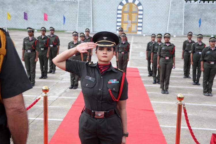 ”Anali” Movie Cast & Crew