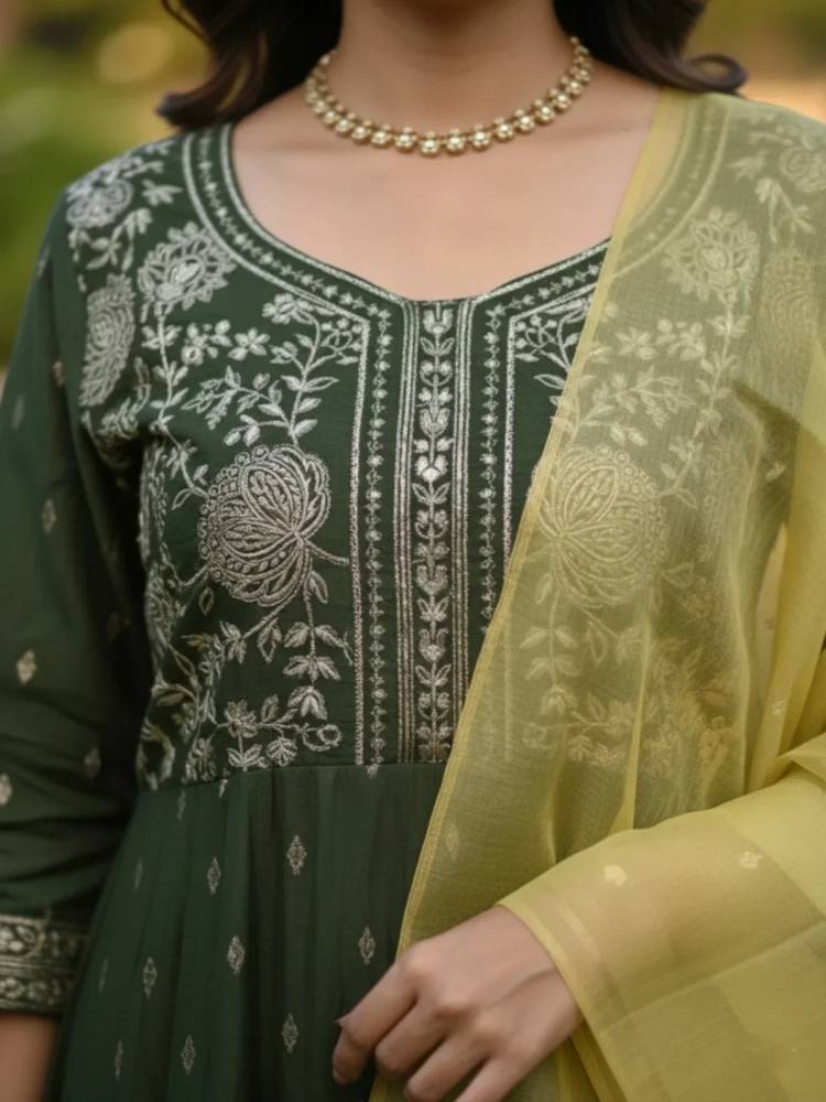 Festive Grace: A Curated Navratri Gifting Edit