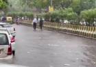 டெல்லியில் தீவிரமடைந்த பருவமழை! – நோய்த்தொற்றுகளால் பாதிக்கப்படுபவர்கள் எண்ணிக்கை அதிகரிப்பு