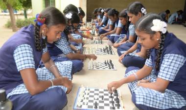 அரசு பள்ளிகளுக்கு இடையே வட்டார அளவிலான செஸ் போட்டி