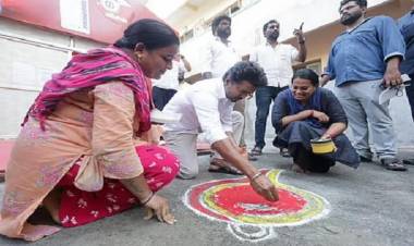Vijay Campaigns in Perambur, Meets Workers and Voters