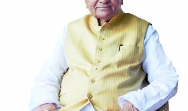Industrialist And Dollar Industries Limited Founder & Chairman Emeritus Shri Dindayal Gupta Passes Away