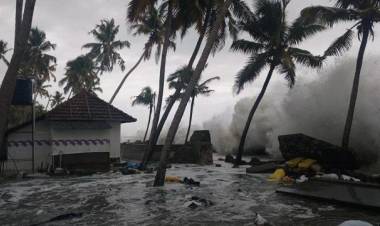 Heavy Rains Cause Flooding in Kerala