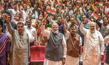PM Modi urges citizens to mark Independence Day with pride and build a developed India