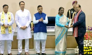 Kiran Prakash Zarkar Conferred National Teacher Award by President Droupadi Murmu