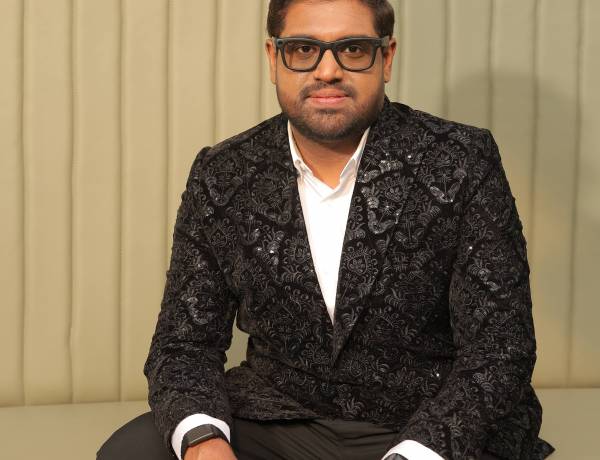 பாலிவுட்டில் கால் பதித்த இசையமைப்பாளர்  ஹேஷம் அப்துல் வஹாப்  (Hesham Abdul Wahab )!!