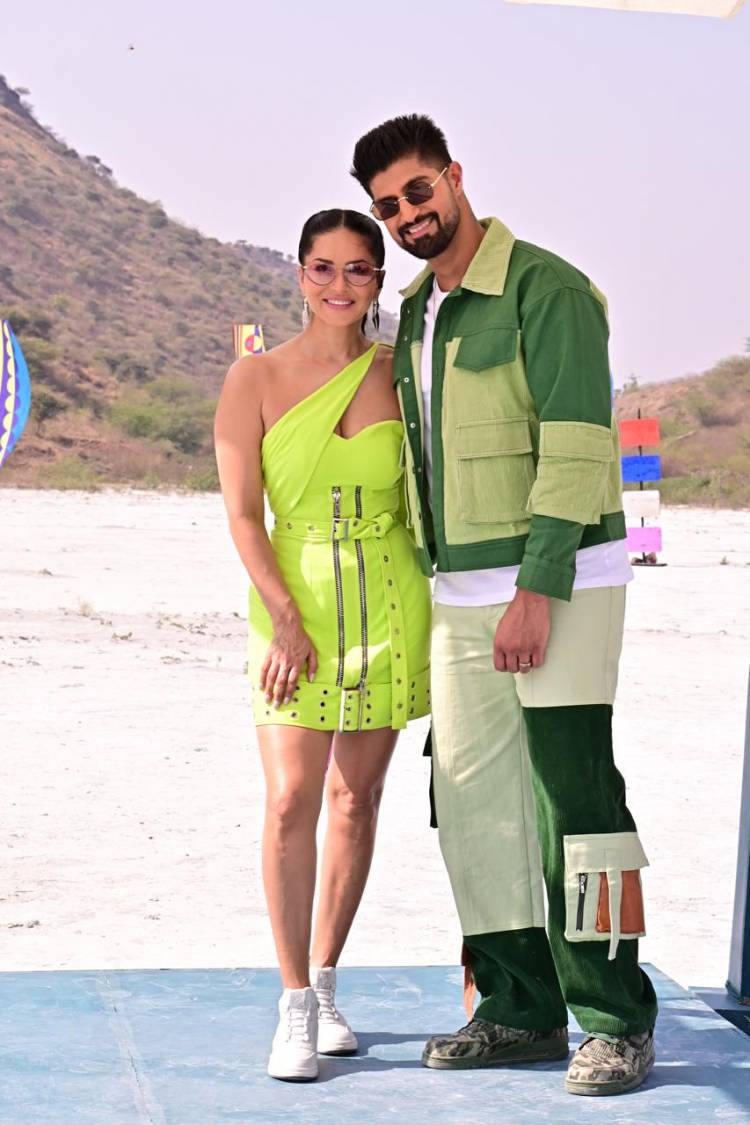 Sunny Leone becomes love guru saying, “Love is a 50-50 thing, it's not one-sided,” Says the Queen of Hearts in the latest episode of MTV Splitsvilla X5: ExSqueeze Me Please as things up in the Dome Session
