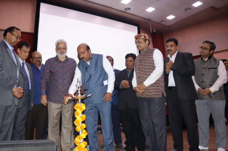 ​​Hyderabad Management Association and HEERA Organize Pharma Leadership Conclave 2025 at University of Hyderabad