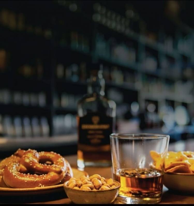 Vapor at Feathers Hotel Turns Up the Spirits All Day This January