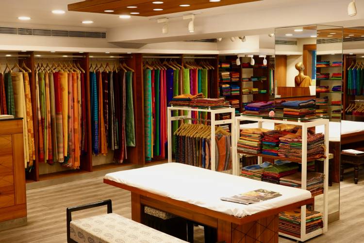 ThoughtLoom by Palam Silks Presents Silk and Statecraft A Scholarly Exploration of Textiles, Power and History