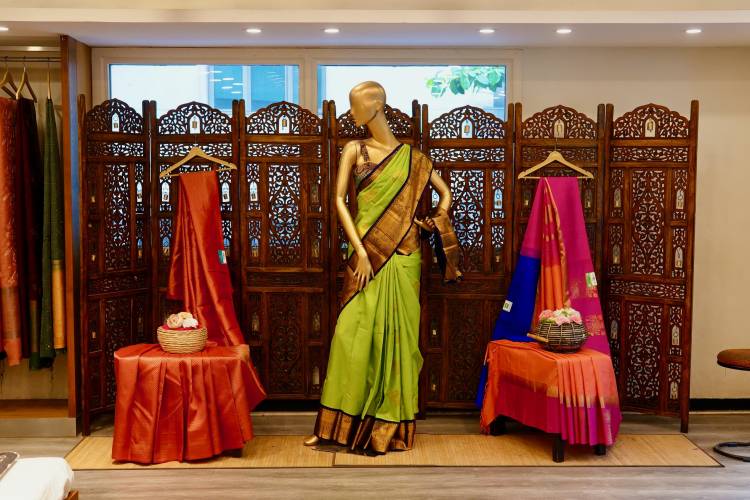 ThoughtLoom by Palam Silks Presents Silk and Statecraft A Scholarly Exploration of Textiles, Power and History