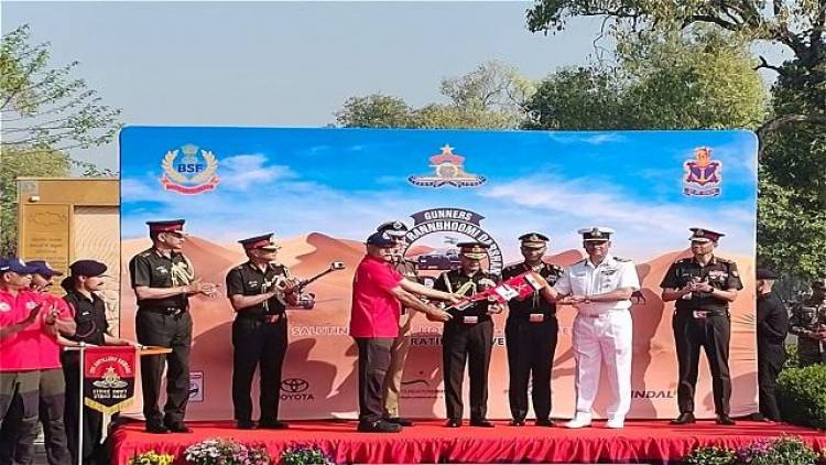 Army Chief Flags Off RannBhoomi Expedition Finale