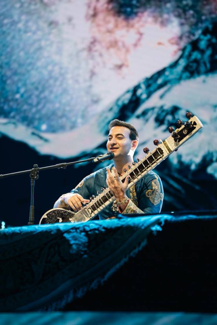 Omaxe New Chandigarh Echoes with Rishabh Rikhiram Sharma’s Sitar, Draws 12,000 Visitors for an Evening of Music and Mindfulness