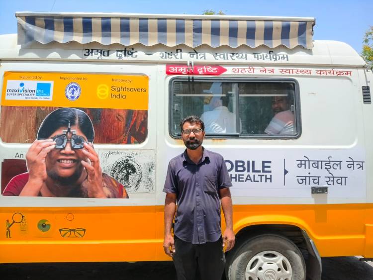 Sightsavers India and Maxivision Super Speciality Eye Hospitals bring eye care closer through Mobile Vision Centre Across States for Marginalized 