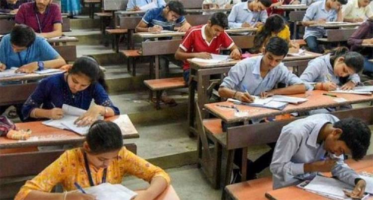 நீட் தேர்வுக்கான ஹால் டிக்கெட் வெளியானது!