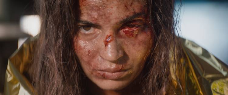 சோனி பிக்சர்ஸ் என்டர்டெயின்மென்ட் இந்தியா வழங்குகிறது  - EVIL DEAD BURN