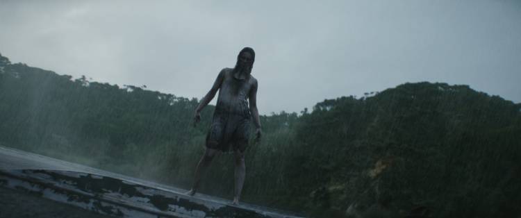 சோனி பிக்சர்ஸ் என்டர்டெயின்மென்ட் இந்தியா வழங்குகிறது  - EVIL DEAD BURN
