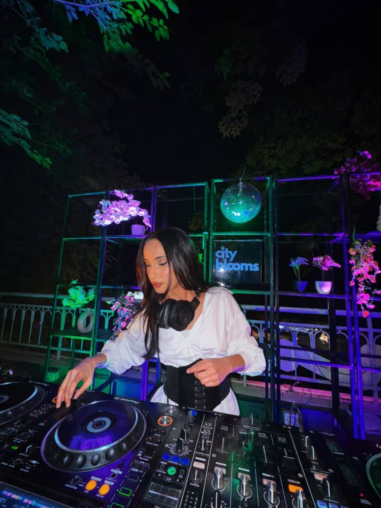 Hyatt Regency Chennai Brings Acclaimed DJ Novna to 365 AS in Collaboration with Circle of Love
