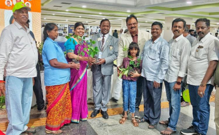 சுற்றுச்சூழல் பாதுகாக்க அரிமா மாவட்ட ஆளுநர் ராஜேஷ் ஜோஷி ஒரு லட்சம் மரக்கன்றுகள் வளர்க்கும் திட்டம் தொடங்கினார்