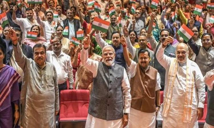 PM Modi urges citizens to mark Independence Day with pride and build a developed India